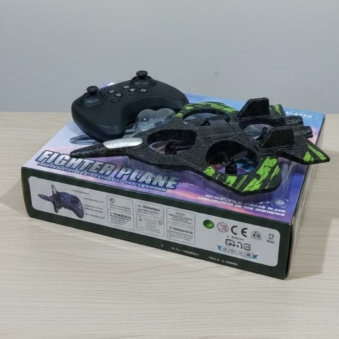 New 2.4 GHz Lightweight Flying Aircraft - RC Jet Toy (Interstellar Fighter Plane)
